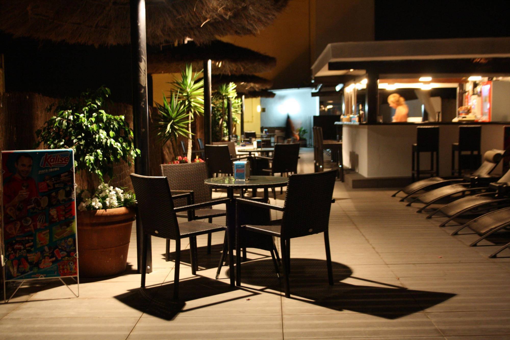 Hotel Checkin Montpalau Pineda de Mar Exterior photo